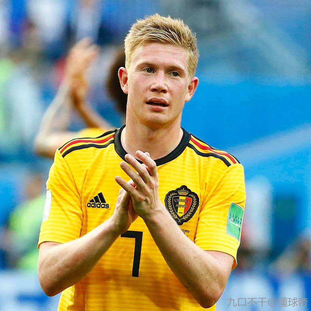 足球中超队长带伤上阵，拼劲获赞