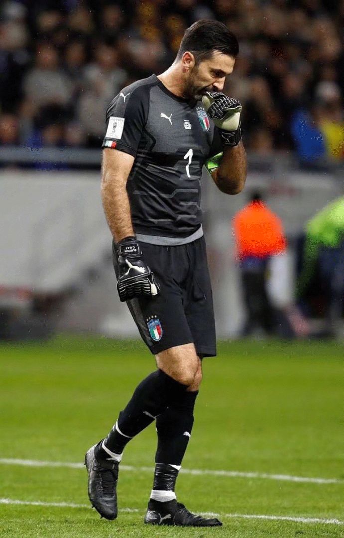 德甲霸主制造惨案，13轮12胜，凯恩踢疯了：替补轰入3球